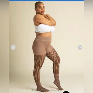 Sheertex zigzag nude shaping sheer tights size small & xs